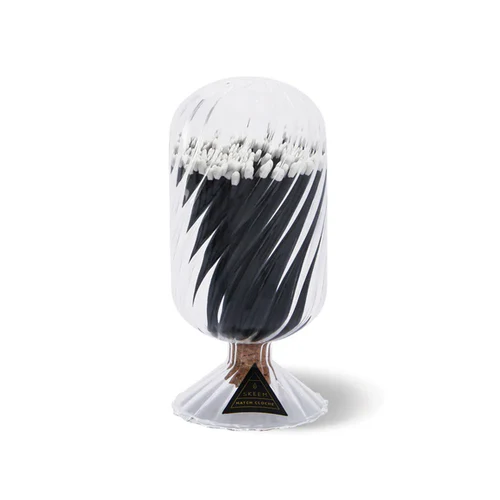 RLM4 Ribbed Match Cloche -Tuxedo  Black White Tips