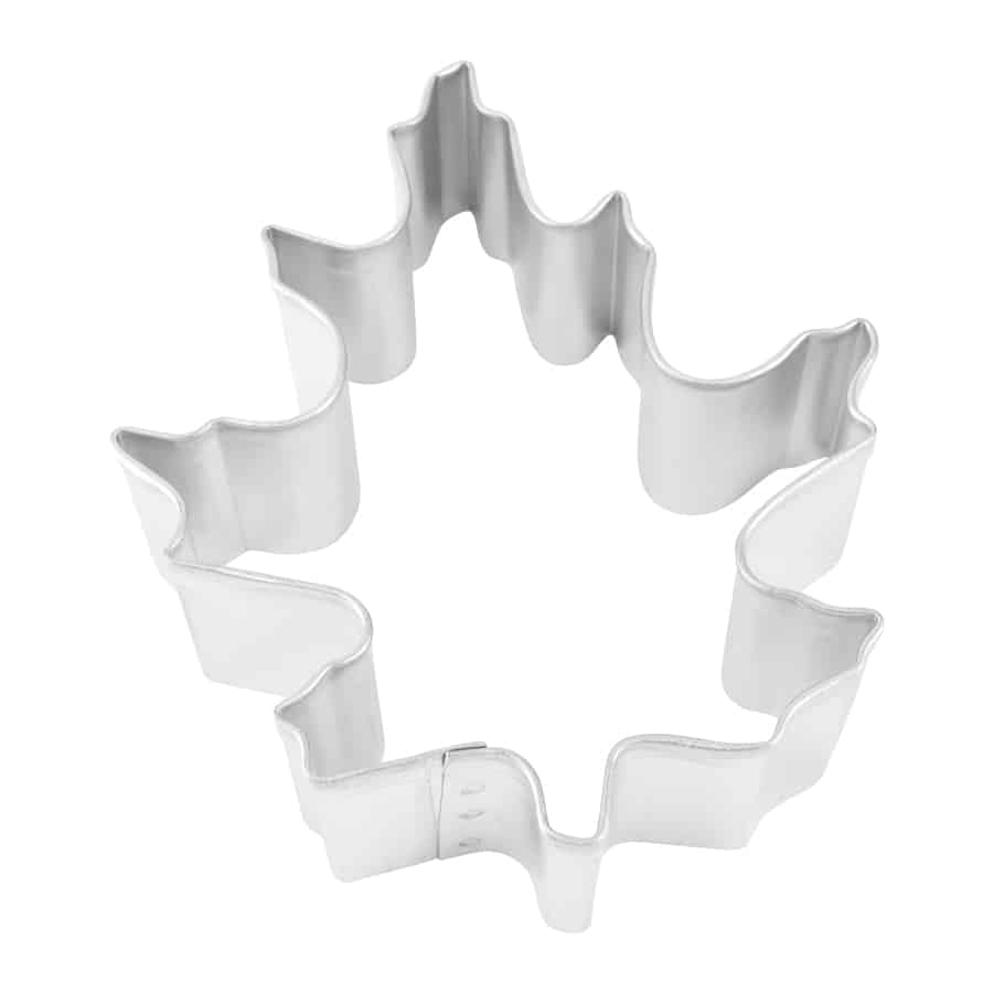 OAK LEAF COOKIE CUTTER (3.5″)