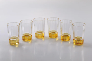 VLG4716 Set of 6 Glasses with Smooth Linear and Amber Shade on the Base