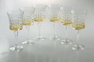 VWN4704 Set of 6 Diamond Glasses Wine Amber