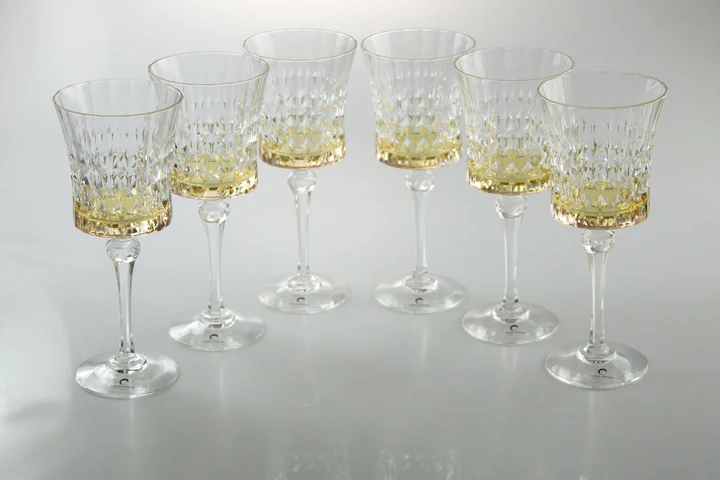 VWN4704 Set of 6 Diamond Glasses Wine Amber