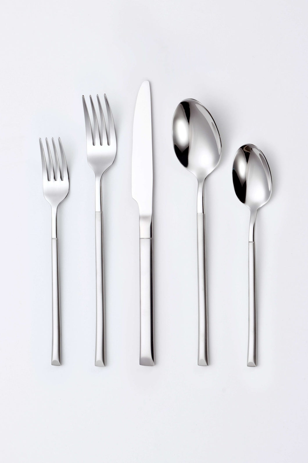 VD-1648 Arosa, Shiny Silver with Brushed Handle, 18/10 SS, 20 Pc Flatware Set