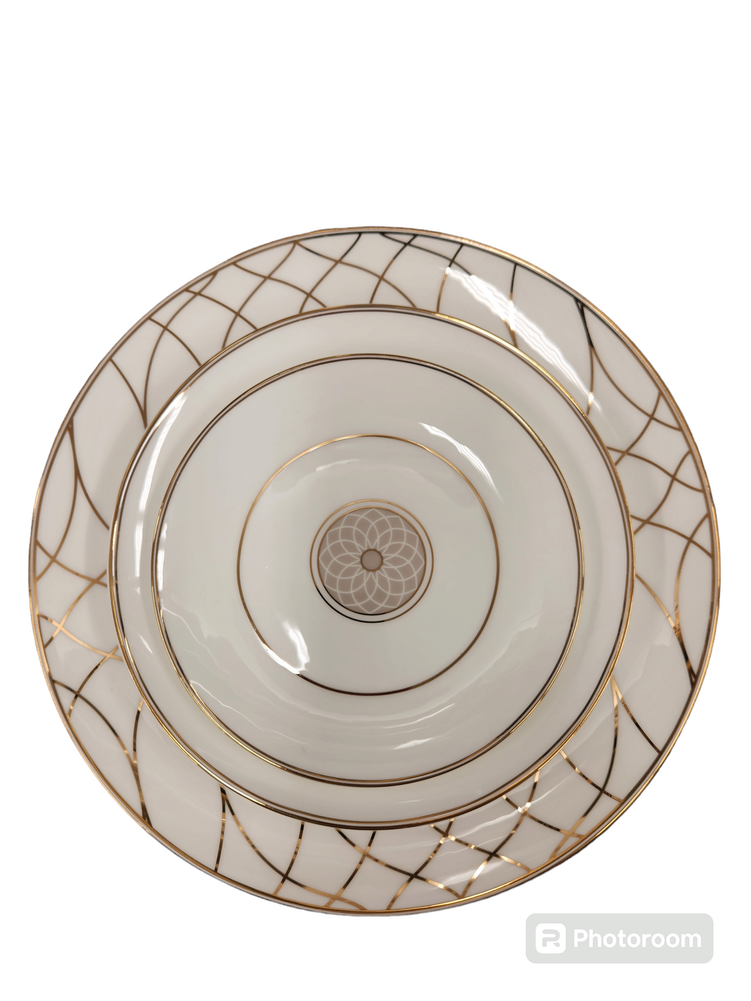 TAJ Designs Gold Medallion Dinnerware Service For 4