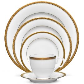 Noritake Charlotta Gold Dinnerware Service For 4