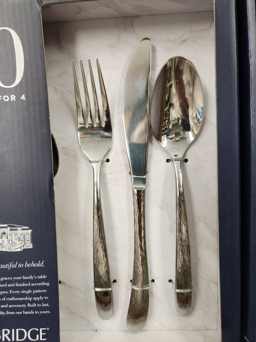 Kelila Mirror Flatware Service For 4