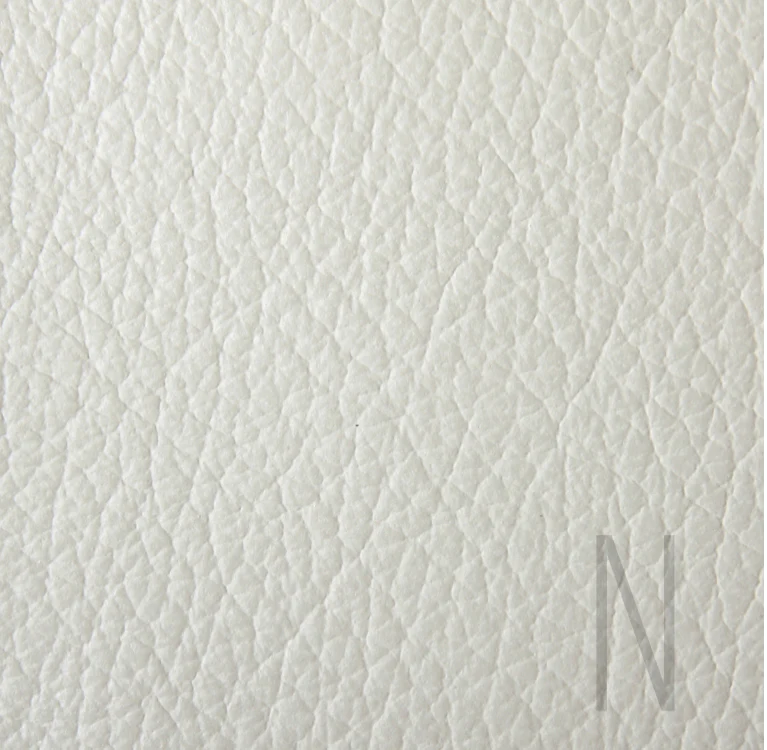 MONOGRAM LEATHER WHITE CHARGER - N