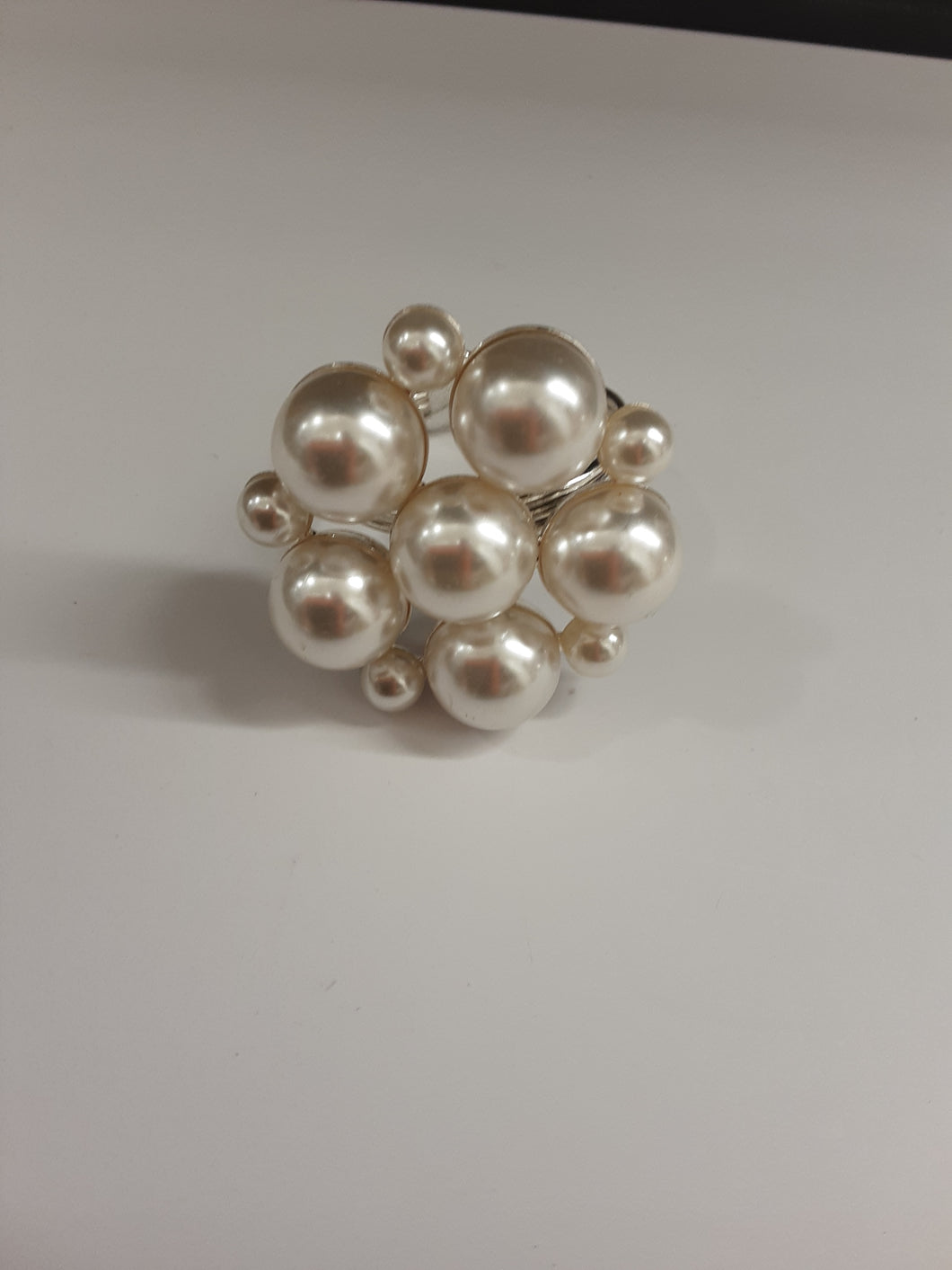 11 pearls Napkin Ring